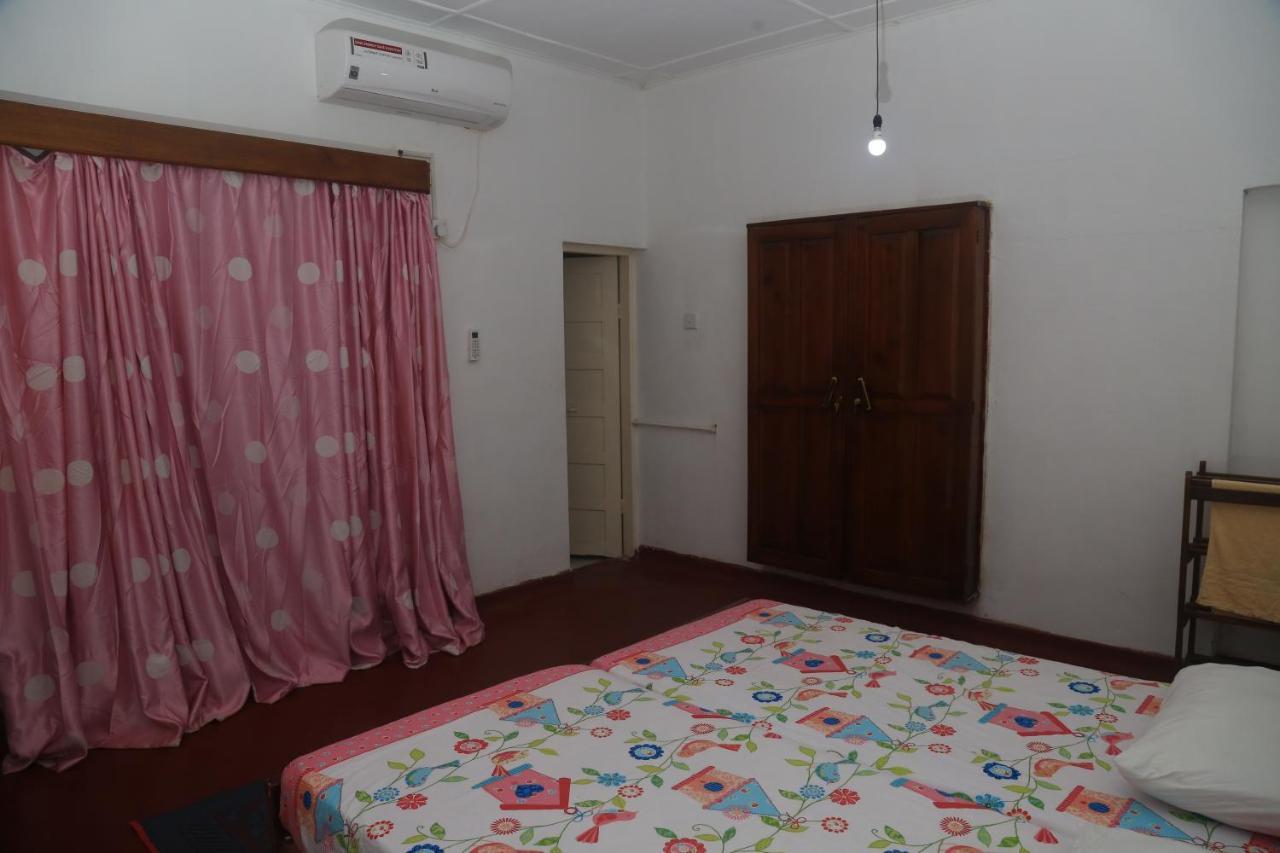 Aeroform Homestay Negombo Bagian luar foto