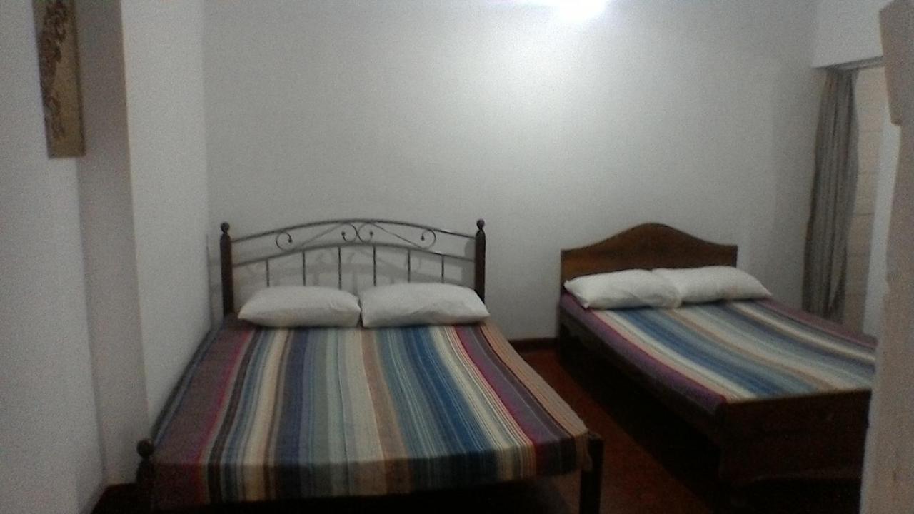 Aeroform Homestay Negombo Bagian luar foto