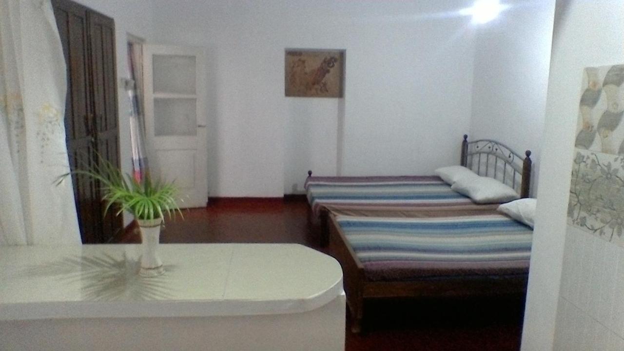 Aeroform Homestay Negombo Bagian luar foto